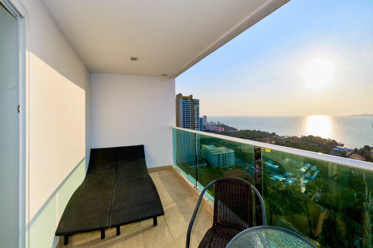 Cozy Beach Condo By Fantasea Beach Pattaya Exterior foto